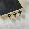 Brand Clover Ring Single Flower Diamond Women's's Ring High Quality 18K Gold Agate Inoxyd Sainless Designer Ring Gift