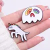 Pins per smalto per cavalli arcobaleno per cavalli personalizzati Scheletro Specini badge bavande Gift per i gioielli per animali LGBT per gli amanti amanti