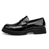 Sapatos masculinos de negócios masculinos, couro patenteado, cores brilhantes, casamento, roupas formais, estilo Oxford, de ponta, pé C C