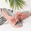 Dansschoenen 2024 zomer gladiator vrouwen platte sandalen open teen casual strand dames mode bohemian bloemen voor