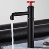 BECOLA Personnalisé robinet créatif Matt Black and Red Color Basin Brass Tap Salle Bathroom Washbasin Basin Basin Baser Faucet