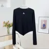 DesignerWomen's Hoodies Sweatshirts Korean nischdesigners 2024 Spring Letter Print Oregelbundet långärmad t-shirt Spicy Girl Short Top