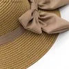 Chapeaux à bord large chapeau seau simple Bow Bow Summer Summer Fomen Women Beach Sun Hat Girl Girl Paille Panama Fedora Cap largeur Brim UV Protection Summer Cap pour femelle Y240409