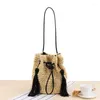 Moda de bolsa Coréia do Sul Ins Variety Tassel Tassel Um ombro de lazer simples Bolsa de praia Tecido para mulheres