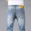 Heren jeans ontwerper Hong Kong high-end jeans voor heren lente en zomer midden opkomen grond wit kleine rechte fit katoen lange broek b218