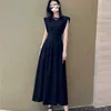 2024 Hepburn Style Haute Couture ärmellose Kleid Frauen Sommertemperament Verwestlichung Pendeln Taille hoch und klein schwarz