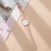 Montres féminines Fashion Ladies Digital Simple Brand Quartz Watch Hot 2023 Nouveau bracelet en cuir rose décontracté Montres de robe d'horloge pour femmes 240409