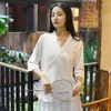 Blouses pour femmes Johnature Femmes Chinois broderie de chemises à col en V floral