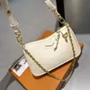 Heiße Totes Designer -Tasche Frauen Crossbody -Umhängetaschen Kette Brieftasche Lady Easy Beutel auf Gurt Geldbeutel Buchstaben geprägte Blütenstreifen Luxusmarke Handtaschen Handtaschen