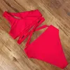 Kvinnors badkläder One Shoulder Bikini Set Women Summer Swimsuit Hög midja Fast baddräkter