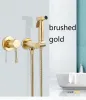 MTTUZK Solido ottone spazzolato spazzolato oro terminato da toilette spray bidet doccia set con bidet portatile per bidet acqua calda e fredda