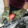 Gants de travail résistant aux usures hommes Black Full Finger Fincles durs Gants de sécurité protecteurs pour la chasse à la randonnée de l'escalade