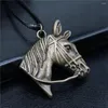 Colliers pendants 1pcs Horse Head Nou Collier ACCESSOIRES DE VOITURES MAISONS DE MAISONS DE MAISON Longueur 45 4CM