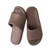 Slippers Cross Border Eva pour une utilisation à domicile, maison pour femmes, salle de bain, salle de bain, anti-glissement, vêtements d'été, pantoufles cool à l'extérieur, pieds pour hommes