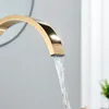 Robinet de bassin de salle de bain doré poli en laiton robinets d'évier répandus à deux poignées à double poignée montée à eau chaude et à eau froide
