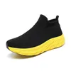 Scarpe da corsa designer donna donna uomo bianco nero verde giallo rosso alla moda di suola da uomo Sunciatrice Sports Sneakers Gai