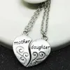 Colliers de pendentif 2pcs / coeur Set Heart Mother Daughter Splice Collier pour les femmes BIJE VIEUX MOTHERS CONDION CONDI