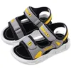 Sandalen voor kinderen Sandalen Zomerstrandschoenen zachte zool anti slip midden en grote kinderen babyjongens casual student schoenen jongens sandalen 240409