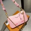 Heiße Totes Designer -Tasche Frauen Crossbody -Umhängetaschen Kette Brieftasche Lady Easy Beutel auf Gurt Geldbeutel Buchstaben geprägte Blütenstreifen Luxusmarke Handtaschen Handtaschen