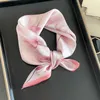 Schals 2023 % echtes Seidenquadratschal Frauen drucken natürliche Kopfköpfe Damen Haare Handgelenk Foulard Spring Bandana Echarpe240409