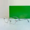 Zonnebrillen Men Luxe bril Vrouw Funky zonnebril Simple European Style Metal Frame Dubbele brug Design Licht en comfortabele Designer Shades Lunette Soleil