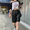 Guuzyuviz Women Black Straigh Pu Кожаные шорты Y2K Street Summer Casual Ship Short Pants самка 240409