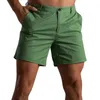 Pantalones cortos para hombres pantalones de color sólido de verano con bolsillos sueltos y manejas deportes informales de carreras pantalones cortos rectos pantalones de playa 7 pulgadas J240409