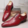 Stivali uomini italiani scarpe da uomo oxford uomo vestito in pelle rossa stampe coccodrili nere puntate intaglia