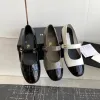 Kanał balet balet flatssandal mody new styl sukienki butów seksowne sandale skóra letnia słoneczna czarna luksus designer tańczy