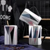 Tassen Nordic Ins Tasse mit Deckel Spoon kreativer Kaffee Keramik Tasse ein Paar Geschenkbox Kunden Trend Wasser