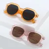 Classic Brand rétro pour femmes lunettes de soleil Designer de luxe Rey Baa New Fashion Trend Square Candy Color Border Frater