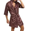 Accueil Vêtements Men's Solid Color Satin Silk Paintes minces Sexy Sexy Nightgown Hooded Loose Line Taille