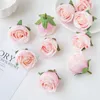 Fleurs décoratives 10pcs 5cm artificielle de la rose de rose tête de mariage arche de mariage plomb se plombe à la maison décoration en soie faux