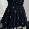 デザイナースカートの女性スカートファッションサマーレター刺繍ショートドレスヘビーラインストーンカジュアルプリーツスカート