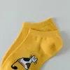 5 paires de chaussettes de bateau pour femmes, chat mignon de chaussettes courtes confortables et respirantes, odeurs et chaussettes à la cheville à basse sueur de la sueur