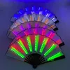 Trendy benodigdheden decor gloeiende rave feest rekwisieten verjaardag cadeau draagbare led fan voor kinderen speelgoedprestaties flitsende vouwfan