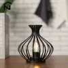 Черная цветочная ваза в форме свеча