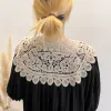 2024 Nya kvinnor Elegant Hollow Out virkning Fake Collar Floral Lace Solid Color Big Shawl Löstagbar faux pärlknapp