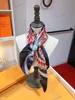 Квадратный шарф монограмма чистая шелковая полоса цветочная принцип