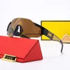 Nouvelle mode chaude Vintage Drive Lunettes de soleil Men de soleil extérieur Designer de sports de luxe Femmes célèbres Lunettes de soleil verres de soleil avec boîtier Boîte