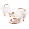 Klänningskor Crystal Queen Women Banket Stiletto Wedding Sweet Wild Single Sandals Party Dance Pumps Big Bow White Silk 7cm High Heels H240409