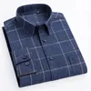 Camicie a quadri da uomo a manica lunga 100% in cotone puro in cotone tasca a tasca a tasca per giovane cammino casual shirt flanella spessa 240328