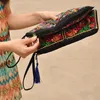 Abendtaschen Frauen Ethnische nationale Retro -Schmetterling Blume Handtasche Münze Geldbörse gesticktes Lady Clutch Quasten kleiner Klappen Sommerverkauf