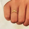 Cluster Ringe Leichte Luxus reine silberblumige sternförmige Frauenparty Schmuck Kubikzirkonia V-förmiger Ring