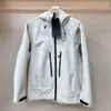 Designer Jackets Men Jacka Luxury Outdoor Sport Storm Jacket Fashion Hooded broderad långärmad rusning