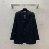 ブランドスーツの女性スーツコートデザイナーレディースファッションディナーパーツフォーマルな長袖ブレザーエレガントなショートジャケットコラースネークボーンチェーンデコレーションオーバーコート4月8日