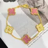 Feerie Van Armband Rose Pink Clover Necklace Set för kvinnor Vietnam Sand Gold Five Flower Lucky Grass Micro Sweet Armband