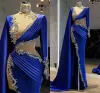 Novos vestidos de noite elegantes e sexy azuis com mangas compridas com apliques altíssimos, vestidos de festas de baile árabes de alta divisão