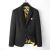 Designer Moda Man Suit Blazer Jackets Casacos para homens Carta estilista Bordado