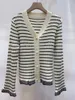 Femmes de qualité supérieure VIET Cardigan Set Pearl Button Stripe Style Taille SML 26889